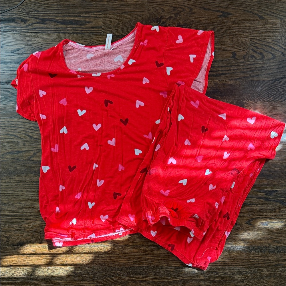 Red Heart Print Women's Pajama Set